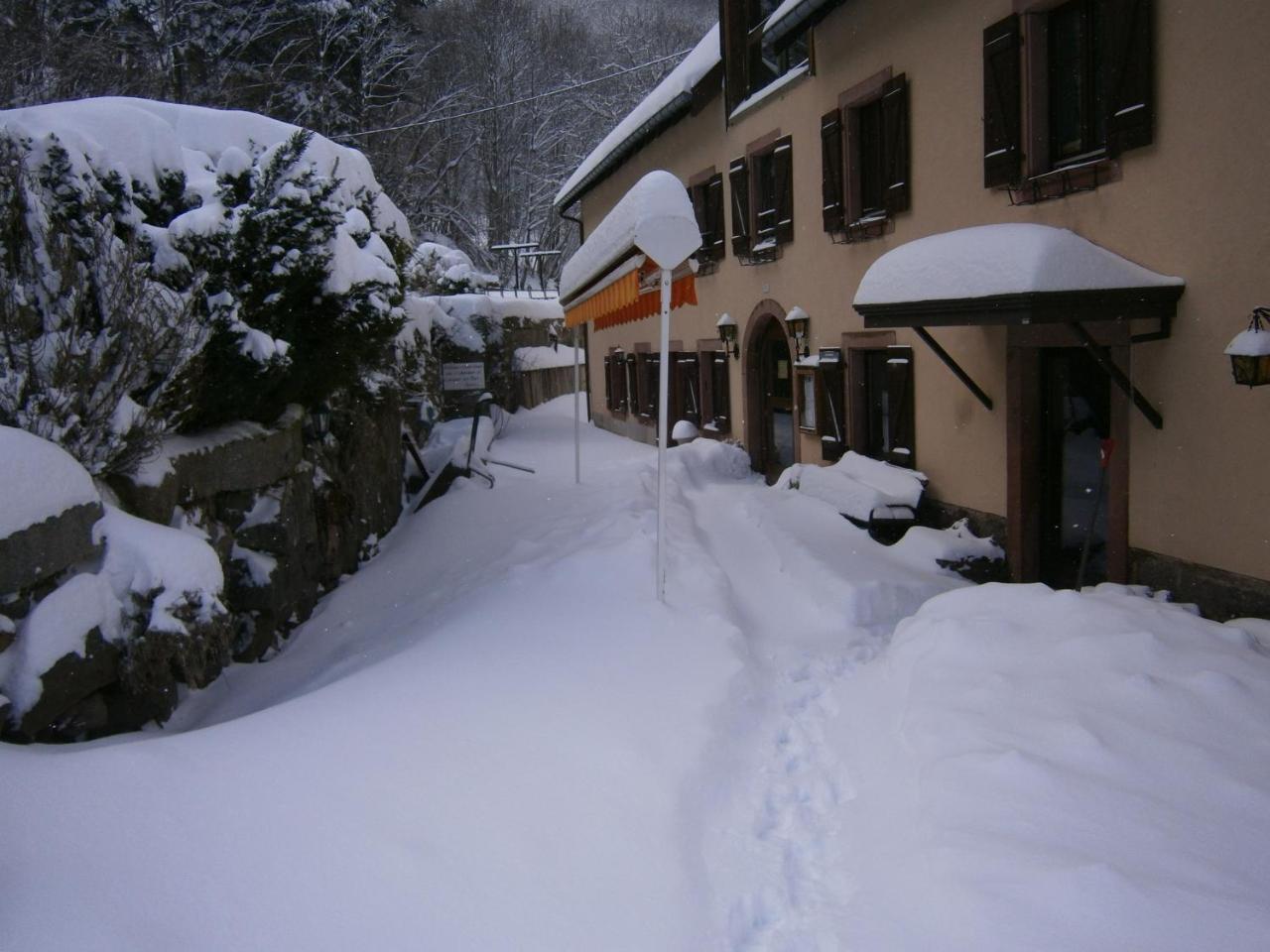 Hotel Kebespre Lapoutroie Exterior foto